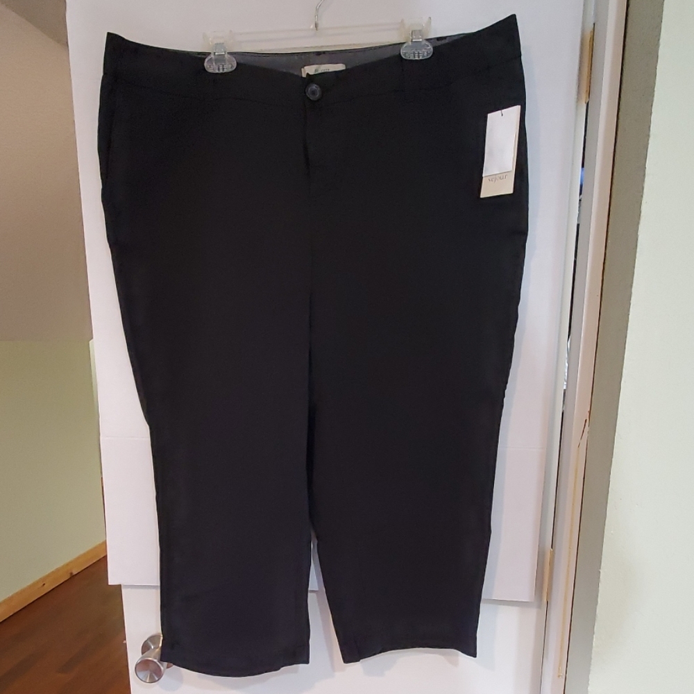 Sejour Black Capri Pants Size 20W